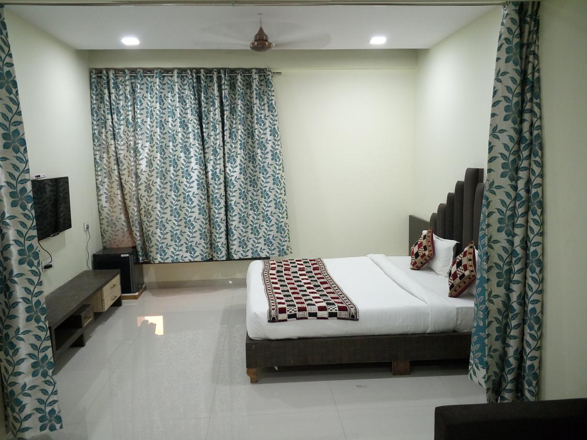 Casa Green Hotel Shirdi Exterior photo